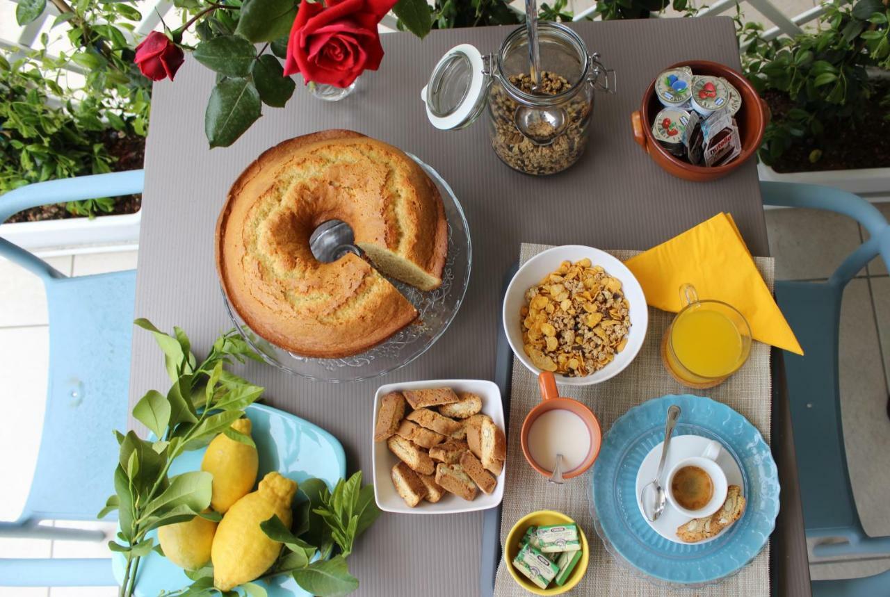 Sulmare Alba Adriatica Bed & Breakfast エクステリア 写真