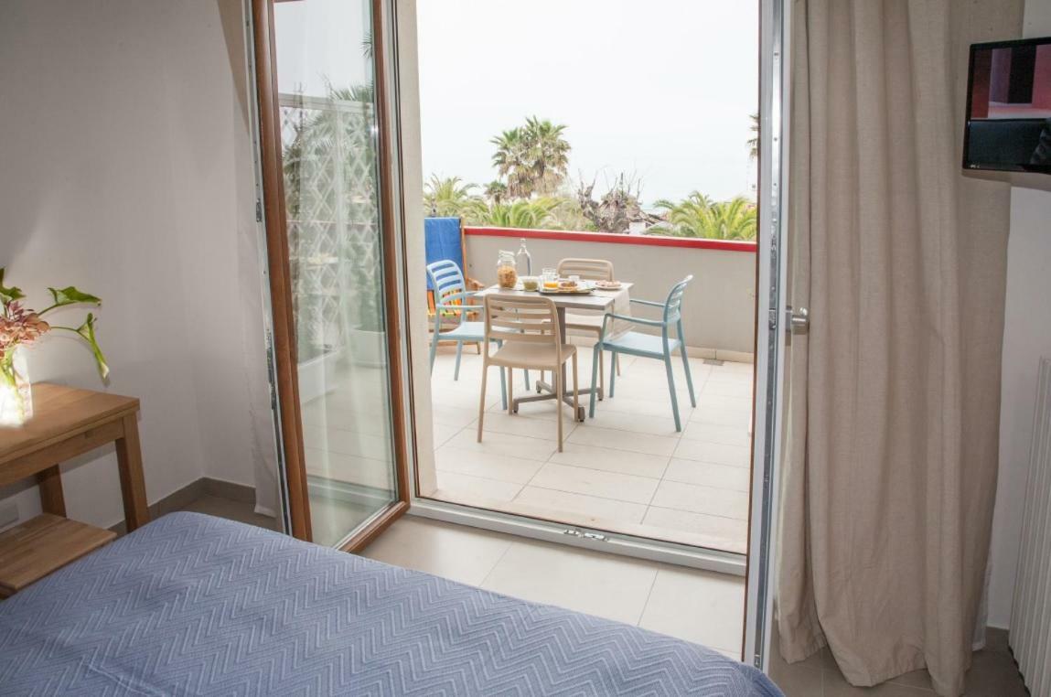 Sulmare Alba Adriatica Bed & Breakfast エクステリア 写真