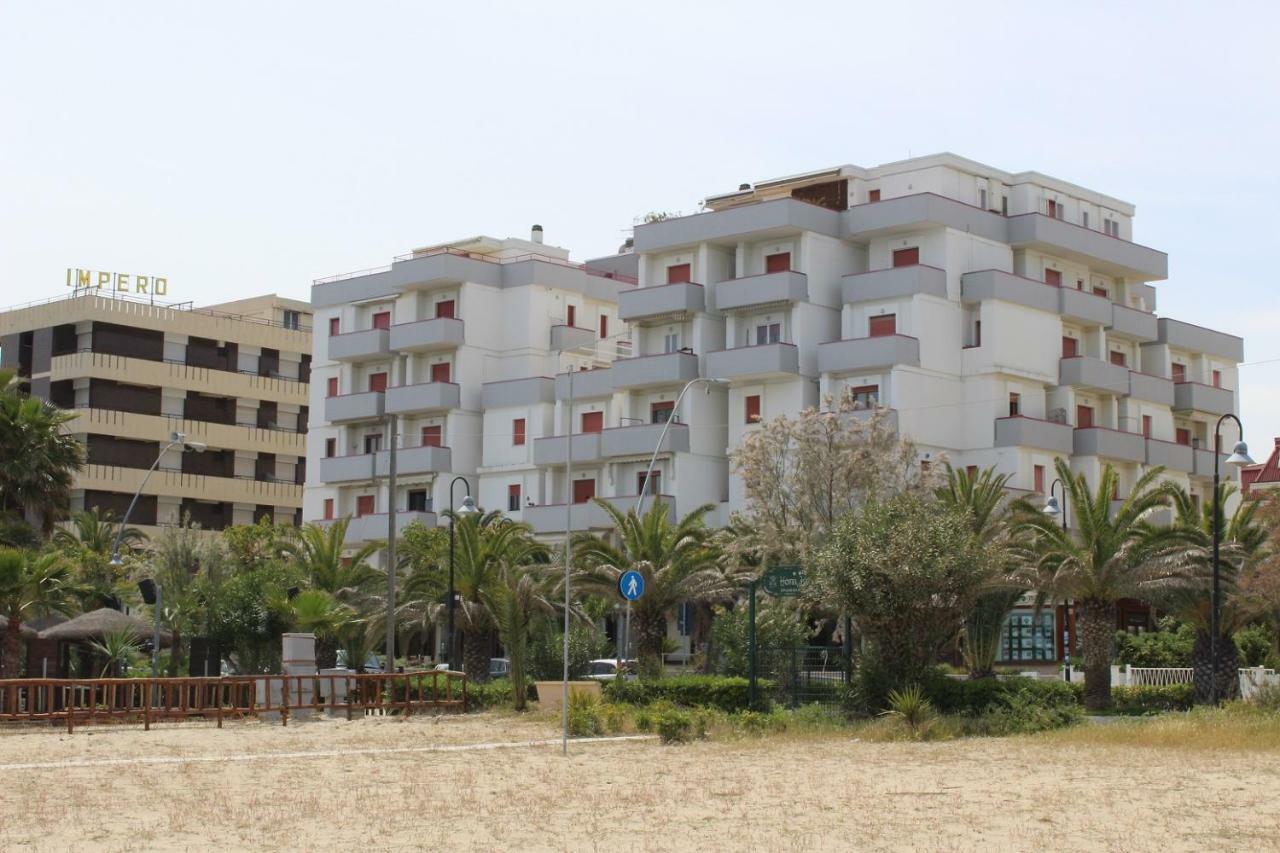 Sulmare Alba Adriatica Bed & Breakfast エクステリア 写真