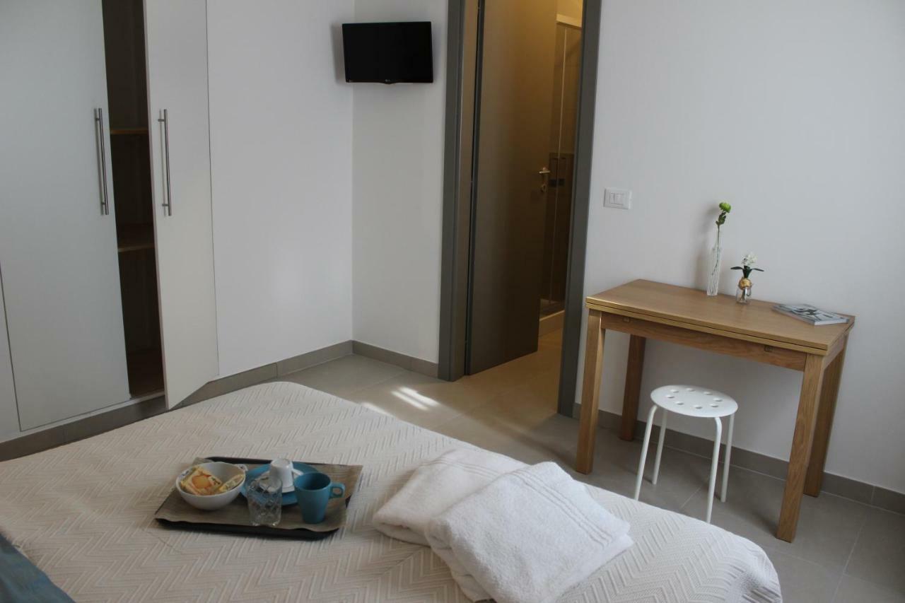 Sulmare Alba Adriatica Bed & Breakfast エクステリア 写真