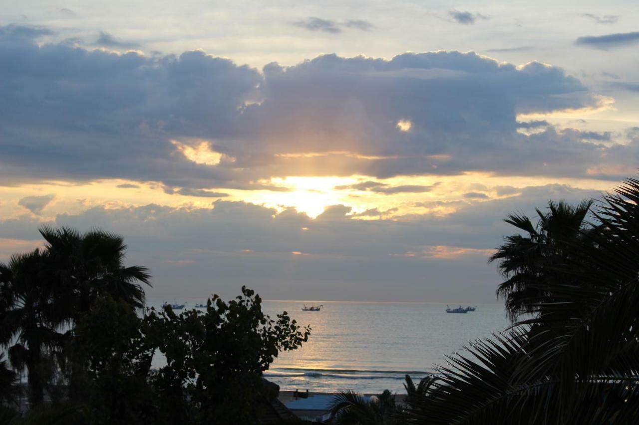Sulmare Alba Adriatica Bed & Breakfast エクステリア 写真